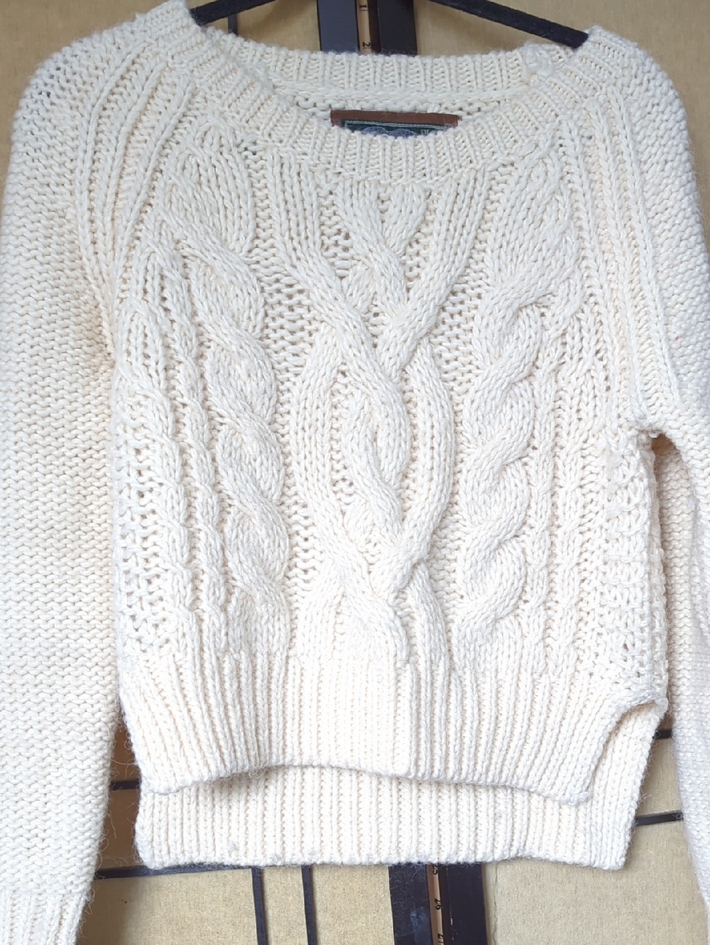 Roots 🐑 Off White Cable Knit Braided Cropped Sweater S